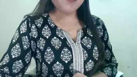 Snapshot of smiley_queen99 chatting on May 29, 2026, 2:04 pm smiley online show from May 29, 2026, 2:04 pm