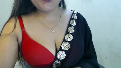Snapshot of smiley_queen99 chatting on June 2, 2026, 5:26 pm smiley online show from June 2, 2026, 5:26 pm