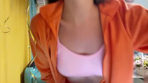 Snapshot of smiling_riddle chatting on October 29, 2025, 5:25 pm smiling_riddle online show from October 29, 2025, 5:25 pm