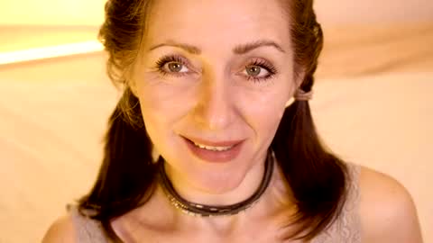 Tati  San online show from April 3, 2026, 9:51 am