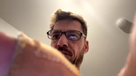 smisby12 online show from November 8, 2025, 9:13 pm