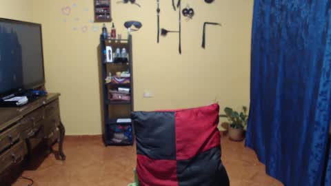 smith_lechosoxxx online show from November 12, 2025, 9:32 am