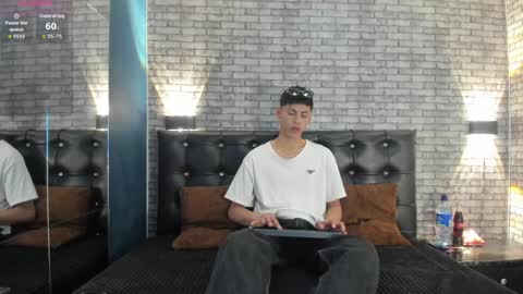 Snapshot of smith_luxe chatting on April 9, 2026, 7:19 pm Smith online show from April 9, 2026, 7:19 pm