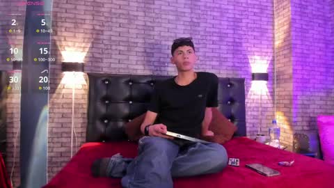 Snapshot of smith_luxe chatting on April 28, 2026, 7:52 pm Smith online show from April 28, 2026, 7:52 pm