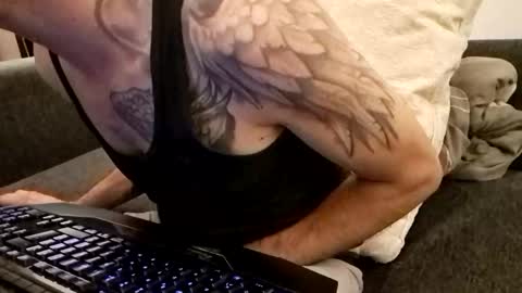 Snapshot of smokeandwatching chatting on September 21, 2025, 7:37 pm Smokeandwatching online show from September 21, 2025, 7:37 pm