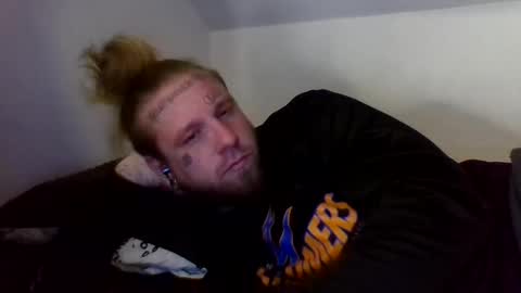 smoke online show from December 17, 2025, 3:45 am