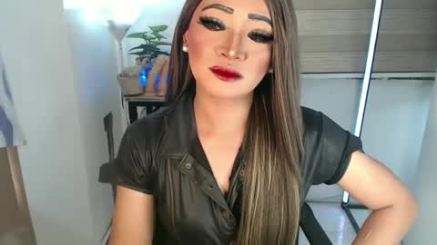 Snapshot of smokeprincess chatting on February 14, 2025, 2:07 am Amanda online show from February 14, 2025, 2:07 am