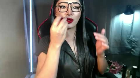 Snapshot of smokeprincess chatting on December 5, 2025, 10:35 am Amanda online show from December 5, 2025, 10:35 am