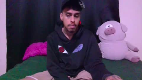 teddy online show from November 22, 2025, 9:08 am