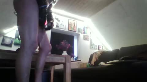 smokeslut365 online show from April 24, 2026, 6:16 am