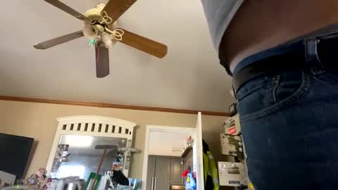 Snapshot of smokeymt420 chatting on February 4, 2025, 6:27 pm smokeymt420 online show from February 4, 2025, 6:27 pm