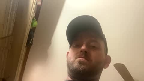 Snapshot of smokeymt420 chatting on February 5, 2025, 5:20 pm smokeymt420 online show from February 5, 2025, 5:20 pm