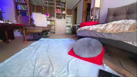 Carolina online show from March 12, 2025, 9:13 pm