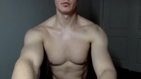 Snapshot of smoothflexiblemuscle chatting on February 19, 2025, 4:33 pm SmoothFlexibleMuscle online show from February 19, 2025, 4:33 pm