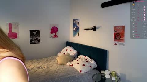 Snapshot of smoothnesss chatting on November 9, 2025, 8:12 am Eva online show from November 9, 2025, 8:12 am