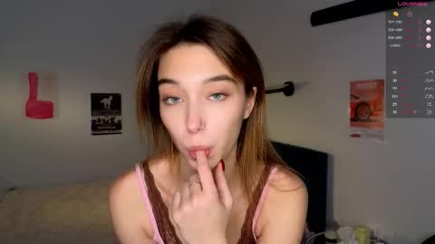 Snapshot of smoothnesss chatting on November 28, 2025, 8:39 am Eva online show from November 28, 2025, 8:39 am