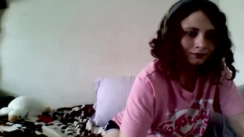 Snapshot of smoothvodka chatting on May 31, 2026, 7:04 pm Bambi--Vodka online show from May 31, 2026, 7:04 pm