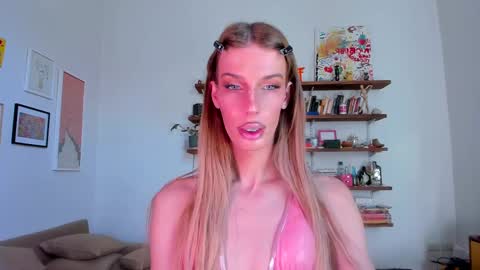   online show from September 12, 2025, 3:01 pm