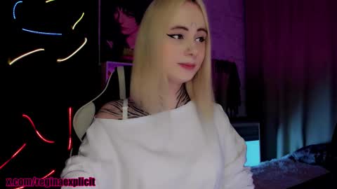 Snapshot of snake_bites chatting on February 13, 2026, 9:44 pm Reeginaaaaa online show from February 13, 2026, 9:44 pm