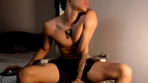 Snapshot of snakebutterfly chatting on January 4, 2025, 7:13 am snakebutterfly online show from January 4, 2025, 7:13 am