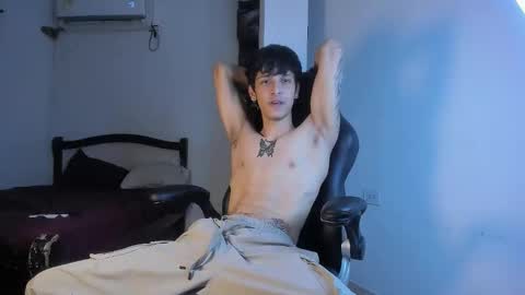 Snapshot of snakebutterfly chatting on September 12, 2025, 9:09 am snakebutterfly online show from September 12, 2025, 9:09 am