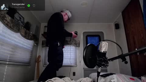 Snapshot of snarfle chatting on February 28, 2025, 12:32 am Viiscount Snarfle Von Snarfenberg online show from February 28, 2025, 12:32 am