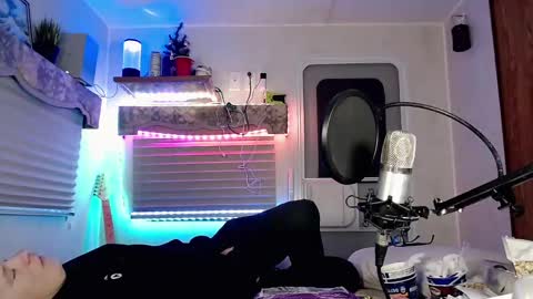 Snapshot of snarfle chatting on March 2, 2025, 11:29 am Viiscount Snarfle Von Snarfenberg online show from March 2, 2025, 11:29 am