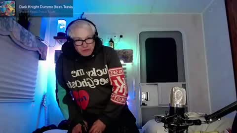 Snapshot of snarfle chatting on March 9, 2025, 8:29 am Viiscount Snarfle Von Snarfenberg online show from March 9, 2025, 8:29 am