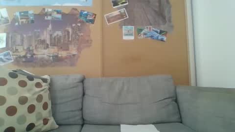 Snapshot of sneakerboy18 chatting on May 3, 2026, 1:39 pm sneakerboy18 online show from May 3, 2026, 1:39 pm