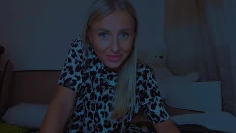 Sneja online show from September 18, 2025, 9:28 pm