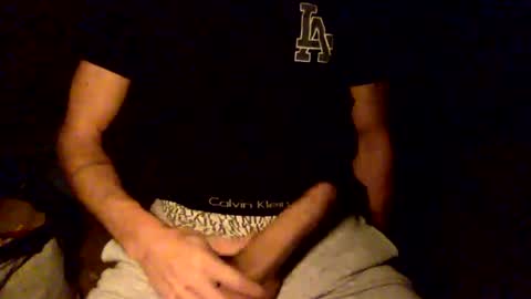 snoopy5644 online show from December 9, 2024, 7:07 pm