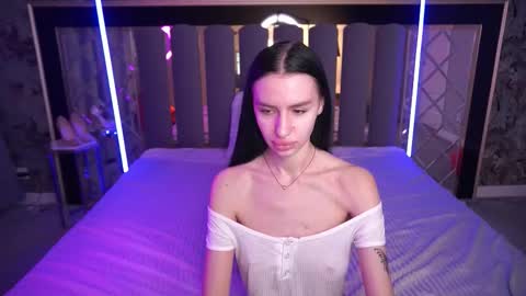 Snapshot of snow_whiteeex chatting on March 2, 2026, 7:15 am snow_whiteeex online show from March 2, 2026, 7:15 am