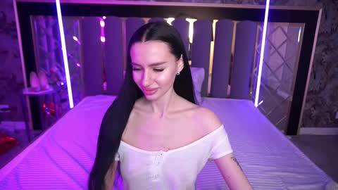 Snapshot of snow_whiteeex chatting on March 15, 2026, 6:41 am snow_whiteeex online show from March 15, 2026, 6:41 am