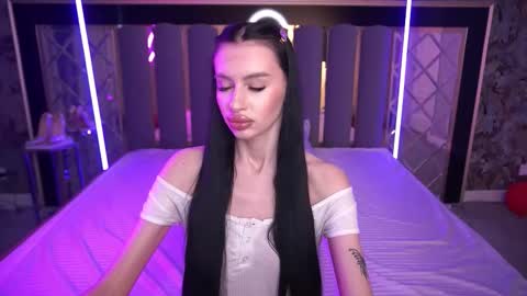 Snapshot of snow_whiteeex chatting on March 21, 2026, 6:51 am snow_whiteeex online show from March 21, 2026, 6:51 am