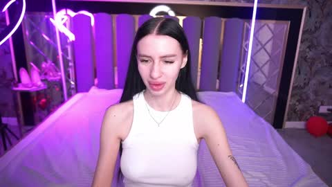 Snapshot of snow_whiteeex chatting on March 31, 2026, 5:52 am snow_whiteeex online show from March 31, 2026, 5:52 am