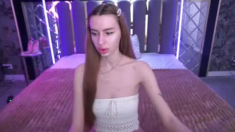 Snapshot of snow_whiteeex chatting on May 10, 2026, 5:34 am snow_whiteeex online show from May 10, 2026, 5:34 am