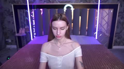 Snapshot of snow_whiteeex chatting on May 12, 2026, 5:48 am snow_whiteeex online show from May 12, 2026, 5:48 am