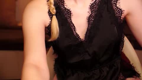 Hanna online show from November 12, 2025, 9:42 am