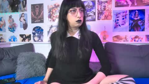 Snapshot of snowblack_ chatting on October 28, 2025, 4:09 pm Snow and Bubble online show from October 28, 2025, 4:09 pm