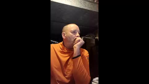 watchmecum online show from April 27, 2026, 5:00 pm