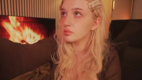 Snapshot of snowflakeskitty chatting on July 2, 2026, 5:35 am Ellie online show from July 2, 2026, 5:35 am