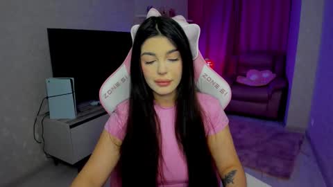 Snapshot of snowingwinter chatting on February 24, 2026, 11:19 am snowingwinter online show from February 24, 2026, 11:19 am