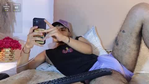 Snow online show from November 12, 2025, 11:32 am