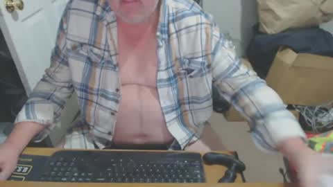 Snapshot of snwplwdrvr chatting on February 27, 2025, 1:59 am snwplwdrvr online show from February 27, 2025, 1:59 am