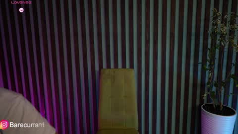 Snapshot of sochnogirls chatting on October 27, 2025, 8:46 pm Yesenia online show from October 27, 2025, 8:46 pm