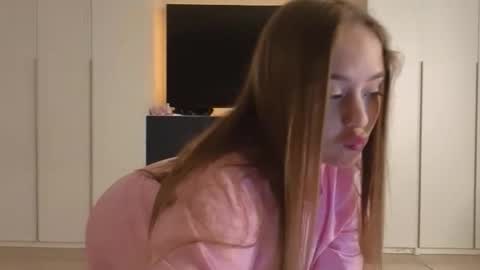 Sophy online show from March 5, 2026, 6:37 pm