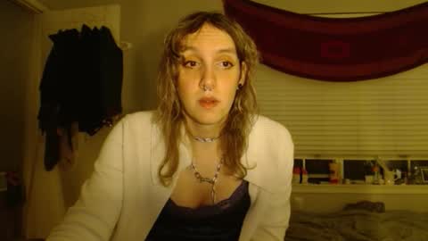 Snapshot of soffpurr chatting on October 29, 2025, 6:15 am Lilytea online show from October 29, 2025, 6:15 am