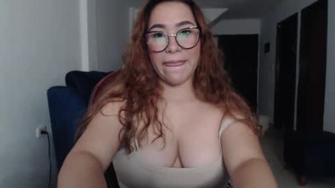 Snapshot of sofi4__ chatting on January 19, 2026, 6:06 am sofi online show from January 19, 2026, 6:06 am