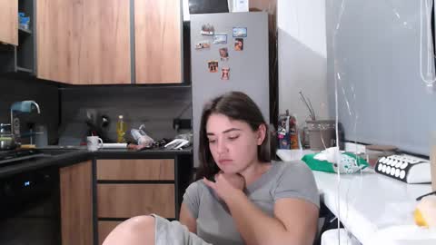 Snapshot of sofi_delightful chatting on November 25, 2025, 5:35 pm Sofi online show from November 25, 2025, 5:35 pm