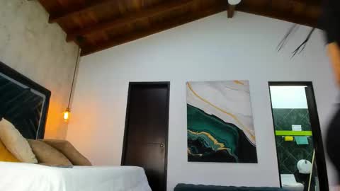 Snapshot of sofi_moreno chatting on December 20, 2025, 11:17 am Sofi online show from December 20, 2025, 11:17 am